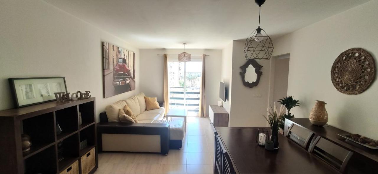 Huelin House Beach And Sun, Con Parking Y A 500 Metros De La Playa Apartment Malaga Bagian luar foto
